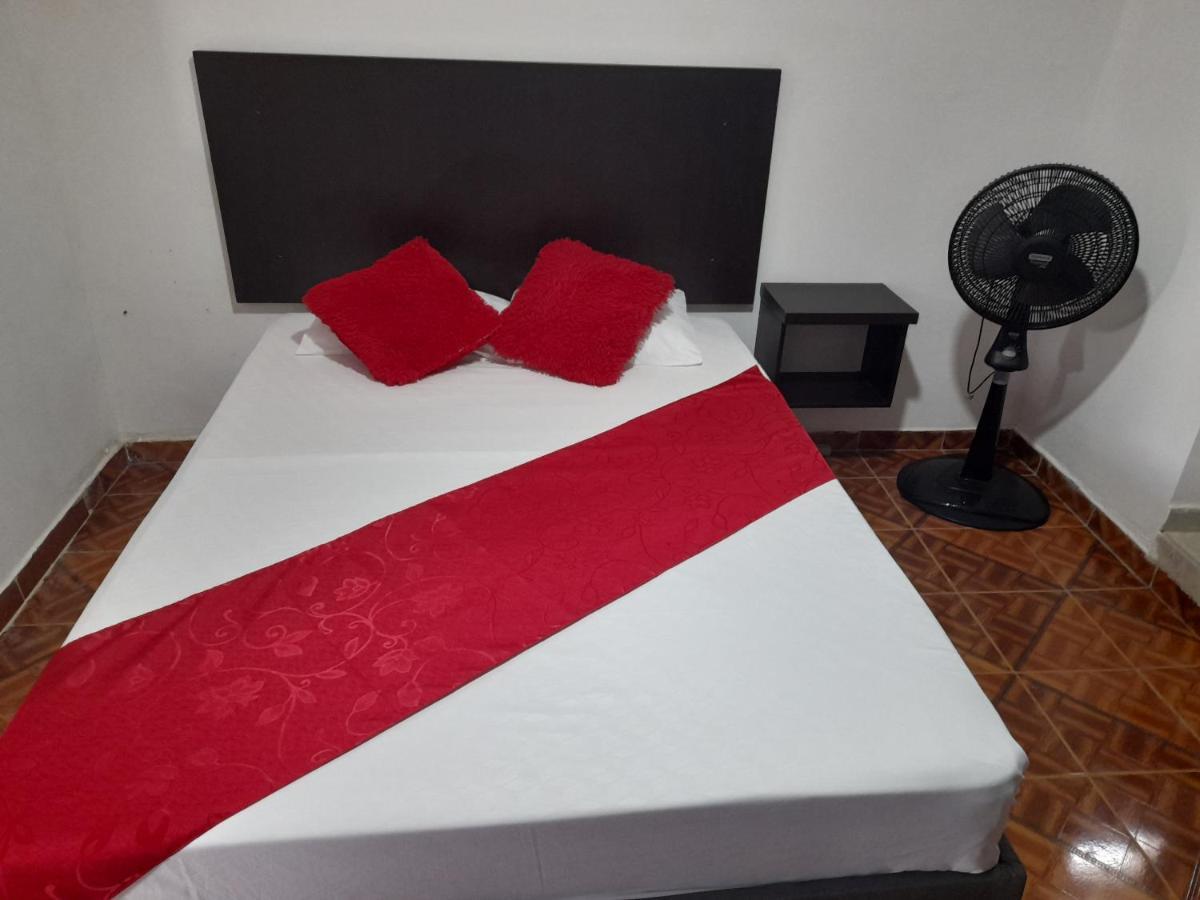 Apartaestudios El Jardin Cali Εξωτερικό φωτογραφία